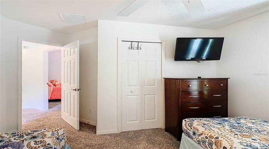 KISSIMMEE, Florida 34747, 4 Bedrooms Bedrooms, ,3 BathroomsBathrooms,Residential,For Sale,YELLOW LANTANA LN,0,MFRO6301286