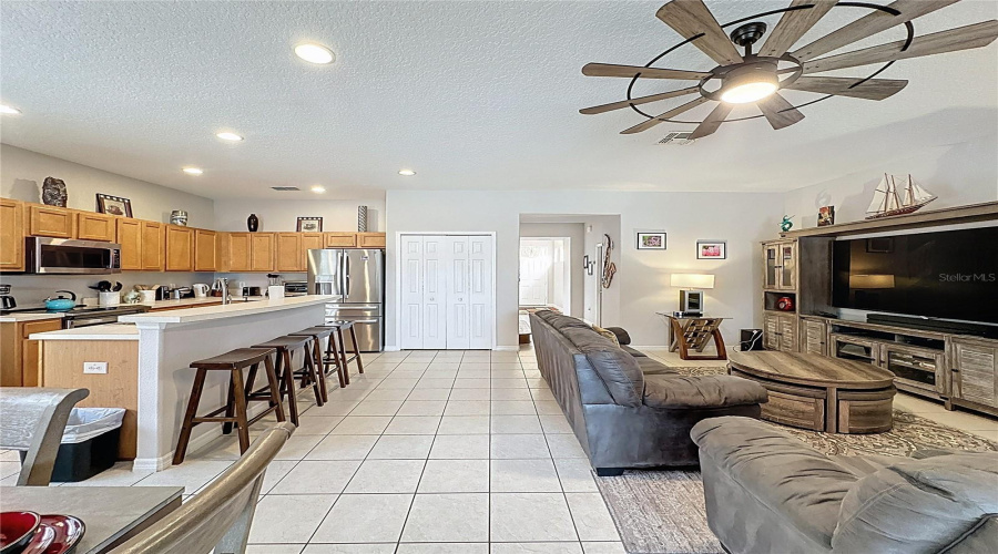 DAVENPORT, Florida 33837, 5 Bedrooms Bedrooms, ,4 BathroomsBathrooms,Residential,For Sale,TIGERLILY,0,MFRS5146691