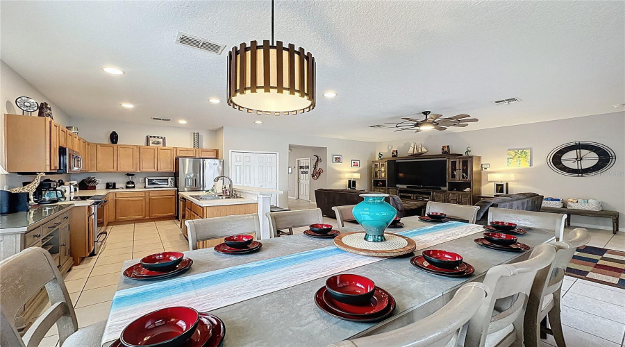 DAVENPORT, Florida 33837, 5 Bedrooms Bedrooms, ,4 BathroomsBathrooms,Residential,For Sale,TIGERLILY,0,MFRS5146691