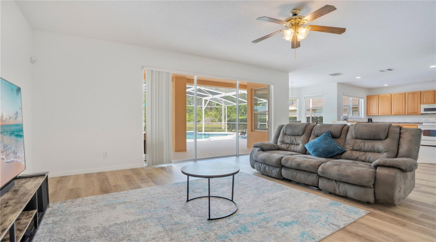 ORLANDO, Florida 32836, 4 Bedrooms Bedrooms, ,2 BathroomsBathrooms,Residential,For Sale,PECKY CYPRESS,0,MFRO6395772