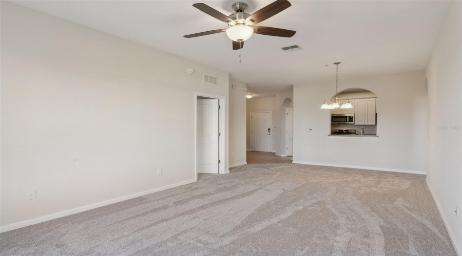 DAVENPORT, Florida 33896, 3 Bedrooms Bedrooms, ,2 BathroomsBathrooms,Residential,For Sale,PORTOFINO,0,MFRO6368027