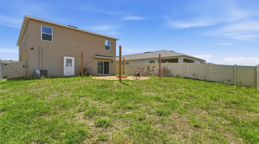 DAVENPORT, Florida 33837, 5 Bedrooms Bedrooms, ,3 BathroomsBathrooms,Residential,For Sale,BERRY,0,MFRP4938314