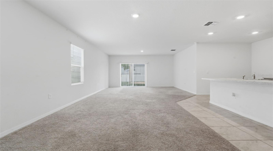 DAVENPORT, Florida 33837, 5 Bedrooms Bedrooms, ,3 BathroomsBathrooms,Residential,For Sale,BERRY,0,MFRP4938314