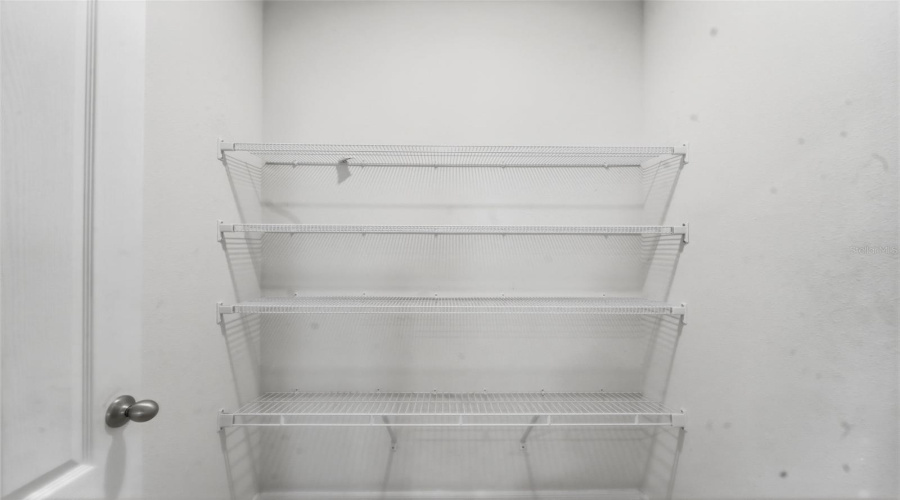 DAVENPORT, Florida 33837, 5 Bedrooms Bedrooms, ,3 BathroomsBathrooms,Residential,For Sale,BERRY,0,MFRP4938314