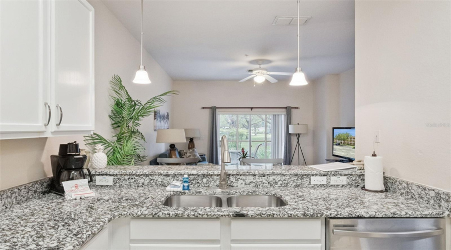 DAVENPORT, Florida 33897, 3 Bedrooms Bedrooms, ,2 BathroomsBathrooms,Residential,For Sale,RUM,0,MFRS5147045