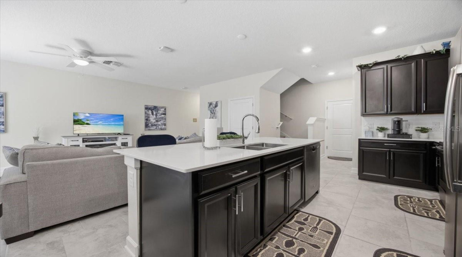 DAVENPORT, Florida 33896, 3 Bedrooms Bedrooms, ,2 BathroomsBathrooms,Residential,For Sale,SHINNECOCK HILLS,0,MFRO6395807