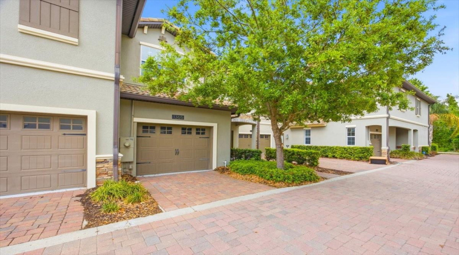 DAVENPORT, Florida 33896, 3 Bedrooms Bedrooms, ,2 BathroomsBathrooms,Residential,For Sale,SHINNECOCK HILLS,0,MFRO6395807