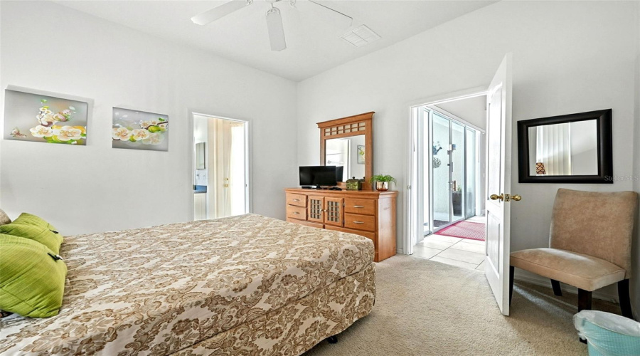 DAVENPORT, Florida 33897, 5 Bedrooms Bedrooms, ,4 BathroomsBathrooms,Residential,For Sale,TUSCAN HILLS,0,MFRS5134240