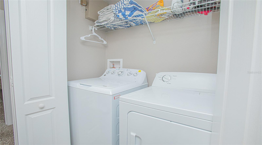 KISSIMMEE, Florida 34747, 4 Bedrooms Bedrooms, ,3 BathroomsBathrooms,Residential,For Sale,CALIFORNIA PALM,0,MFRO6351042