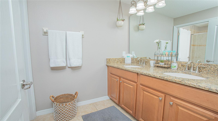 KISSIMMEE, Florida 34747, 4 Bedrooms Bedrooms, ,3 BathroomsBathrooms,Residential,For Sale,CALIFORNIA PALM,0,MFRO6351042