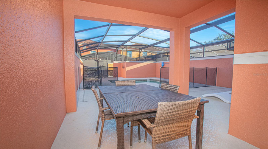 KISSIMMEE, Florida 34747, 4 Bedrooms Bedrooms, ,3 BathroomsBathrooms,Residential,For Sale,CALIFORNIA PALM,0,MFRO6351042