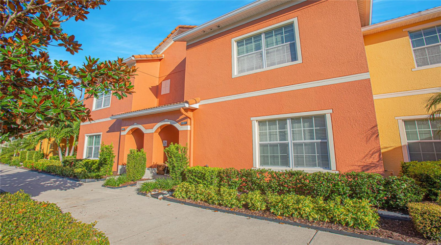 KISSIMMEE, Florida 34747, 4 Bedrooms Bedrooms, ,3 BathroomsBathrooms,Residential,For Sale,CALIFORNIA PALM,0,MFRO6351042