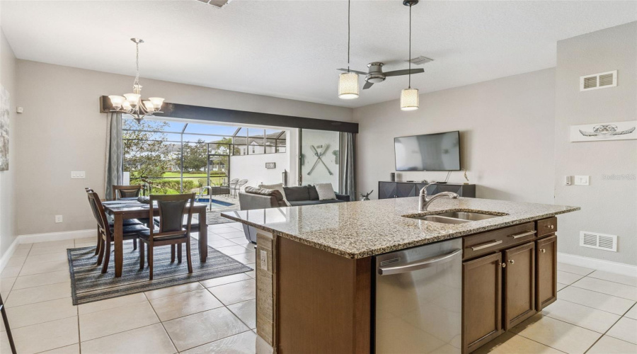 DAVENPORT, Florida 33896, 3 Bedrooms Bedrooms, ,2 BathroomsBathrooms,Residential,For Sale,CAPTIVA,0,MFRO6395317