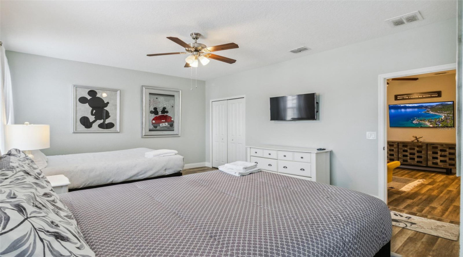 DAVENPORT, Florida 33896, 3 Bedrooms Bedrooms, ,2 BathroomsBathrooms,Residential,For Sale,CAPTIVA,0,MFRO6395317