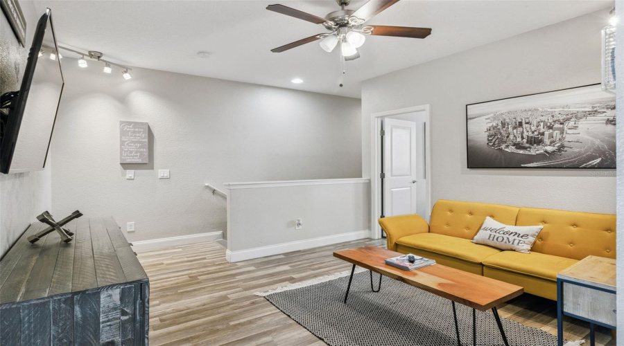 DAVENPORT, Florida 33896, 3 Bedrooms Bedrooms, ,2 BathroomsBathrooms,Residential,For Sale,CAPTIVA,0,MFRO6395317