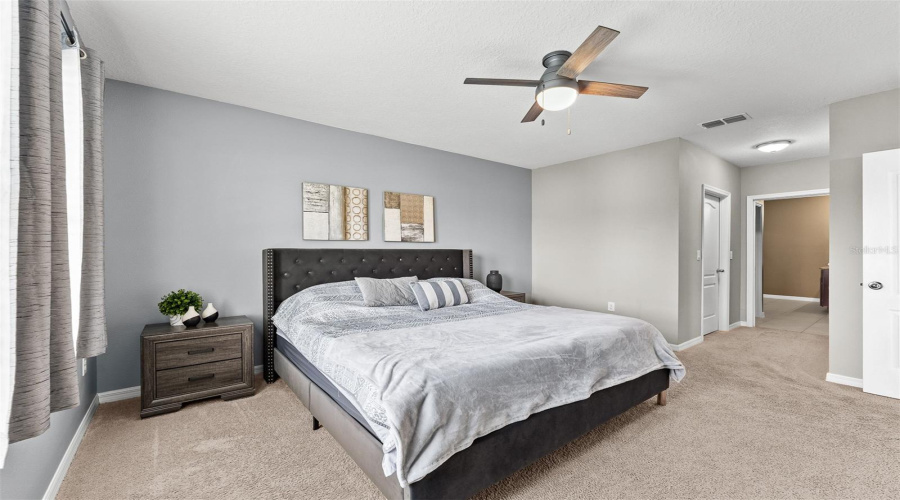 DAVENPORT, Florida 33896, 3 Bedrooms Bedrooms, ,2 BathroomsBathrooms,Residential,For Sale,ABERDEEN DR,0,MFRO6395827