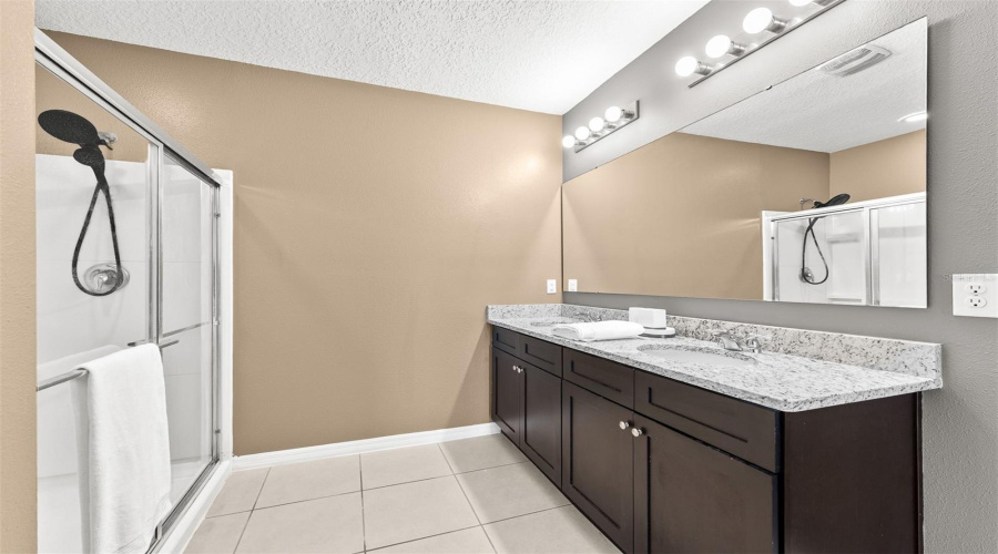 DAVENPORT, Florida 33896, 3 Bedrooms Bedrooms, ,2 BathroomsBathrooms,Residential,For Sale,ABERDEEN DR,0,MFRO6395827