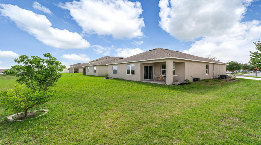 DAVENPORT, Florida 33896, 3 Bedrooms Bedrooms, ,2 BathroomsBathrooms,Residential,For Sale,ABERDEEN DR,0,MFRO6395827