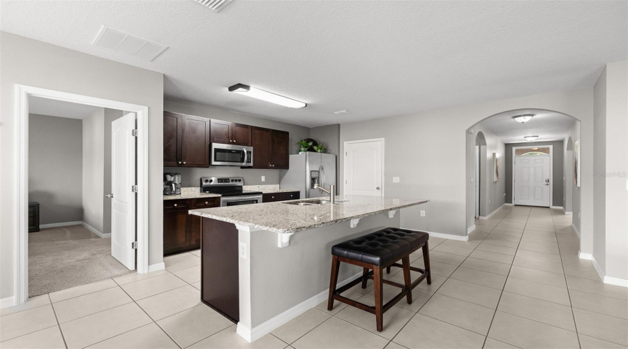 DAVENPORT, Florida 33896, 3 Bedrooms Bedrooms, ,2 BathroomsBathrooms,Residential,For Sale,ABERDEEN DR,0,MFRO6395827