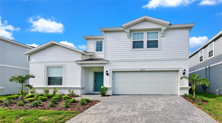 DAVENPORT, Florida 33897, 8 Bedrooms Bedrooms, ,6 BathroomsBathrooms,Residential,For Sale,LANA,0,MFRO6330672