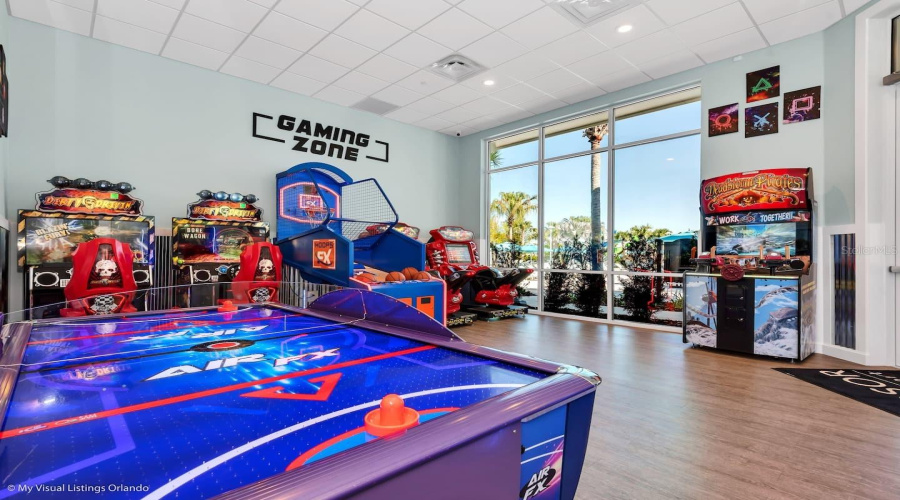 DAVENPORT, Florida 33897, 8 Bedrooms Bedrooms, ,6 BathroomsBathrooms,Residential,For Sale,LANA,0,MFRO6330672