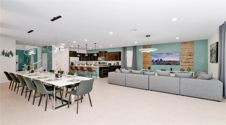 DAVENPORT, Florida 33897, 8 Bedrooms Bedrooms, ,6 BathroomsBathrooms,Residential,For Sale,LANA,0,MFRO6330672