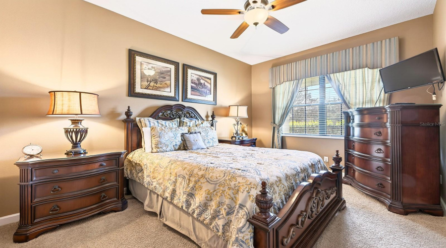 Main floor guest bedroom.