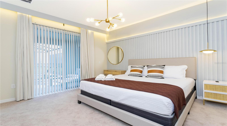 DAVENPORT, Florida 33837, 5 Bedrooms Bedrooms, ,5 BathroomsBathrooms,Residential,For Sale,OAKMOSS,0,MFRO6394137