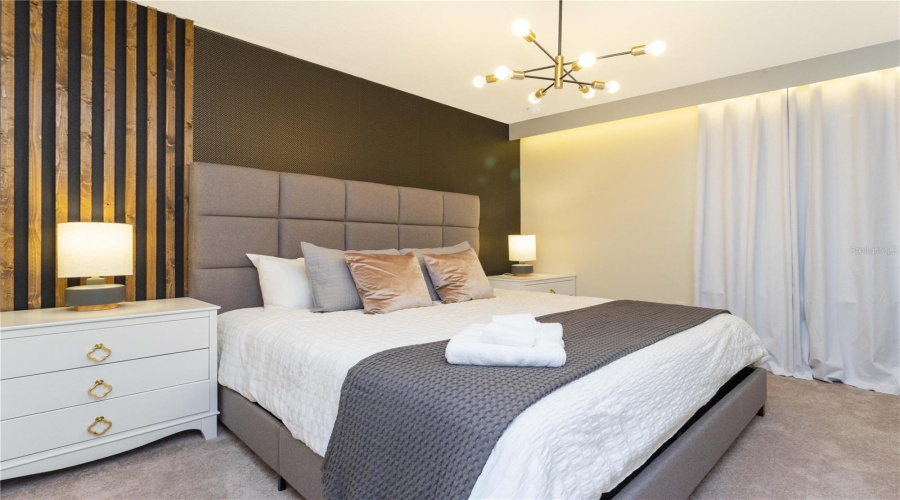 DAVENPORT, Florida 33837, 5 Bedrooms Bedrooms, ,5 BathroomsBathrooms,Residential,For Sale,OAKMOSS,0,MFRO6394137