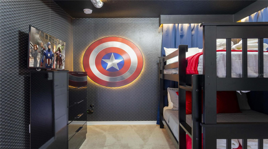 DAVENPORT, Florida 33837, 5 Bedrooms Bedrooms, ,5 BathroomsBathrooms,Residential,For Sale,OAKMOSS,0,MFRO6394137