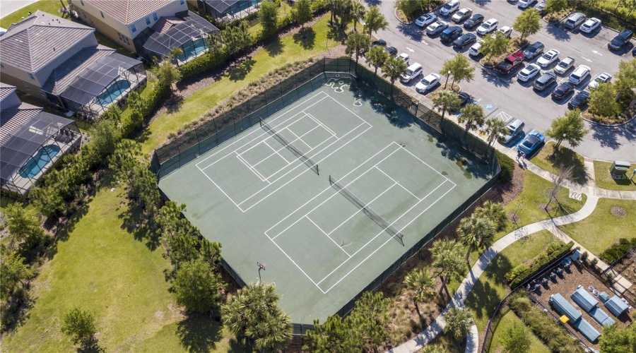 DAVENPORT, Florida 33837, 5 Bedrooms Bedrooms, ,5 BathroomsBathrooms,Residential,For Sale,OAKMOSS,0,MFRO6394137