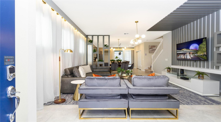 DAVENPORT, Florida 33837, 5 Bedrooms Bedrooms, ,5 BathroomsBathrooms,Residential,For Sale,OAKMOSS,0,MFRO6394137