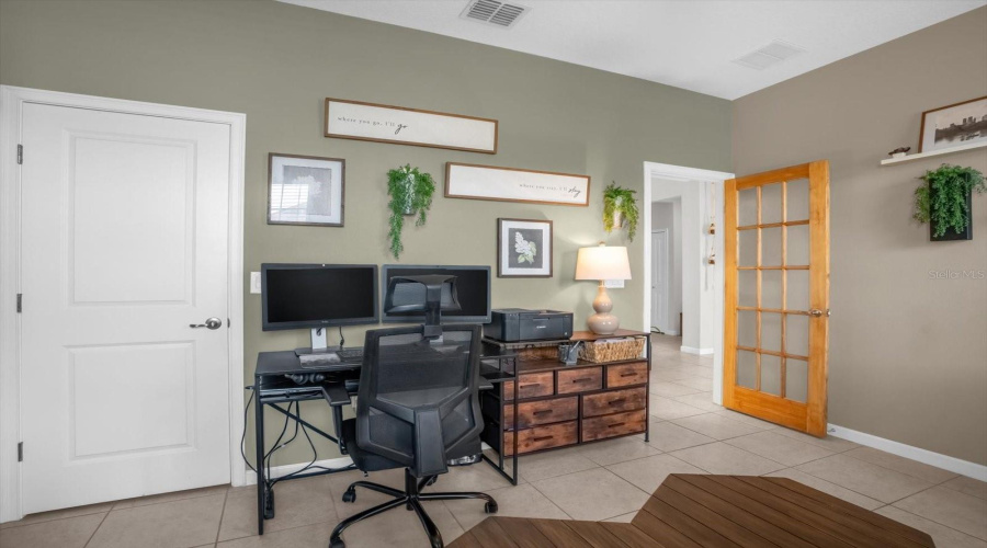 DAVENPORT, Florida 33837, 4 Bedrooms Bedrooms, ,2 BathroomsBathrooms,Residential,For Sale,OPAL,0,MFRO6395230