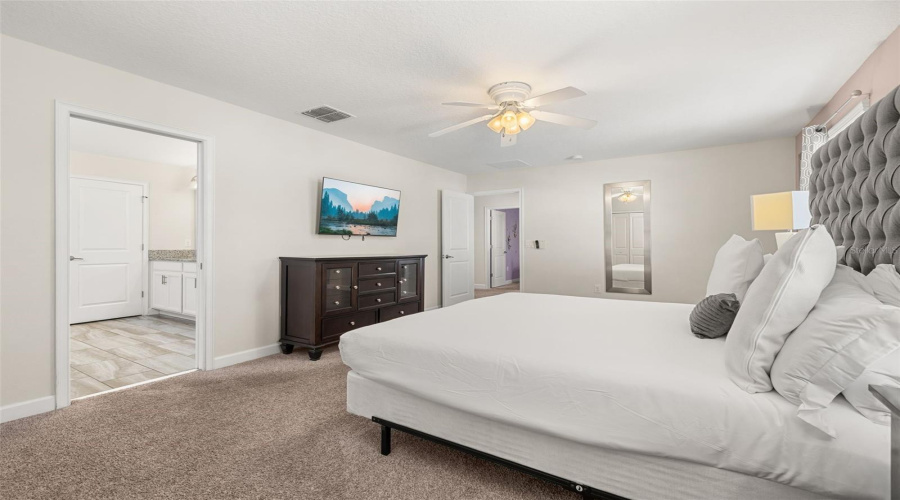 DAVENPORT, Florida 33896, 6 Bedrooms Bedrooms, ,5 BathroomsBathrooms,Residential,For Sale,SAND TRAP,0,MFRS5147062