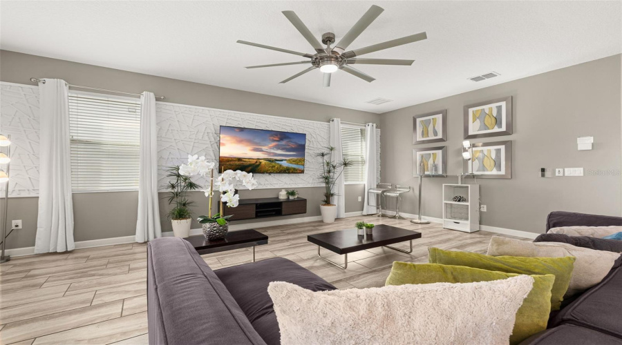 DAVENPORT, Florida 33896, 6 Bedrooms Bedrooms, ,5 BathroomsBathrooms,Residential,For Sale,SAND TRAP,0,MFRS5147062