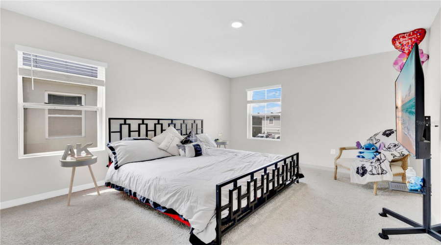 DAVENPORT, Florida 33837, 4 Bedrooms Bedrooms, ,2 BathroomsBathrooms,Residential,For Sale,EAGLEVIEW,0,MFRS5147000