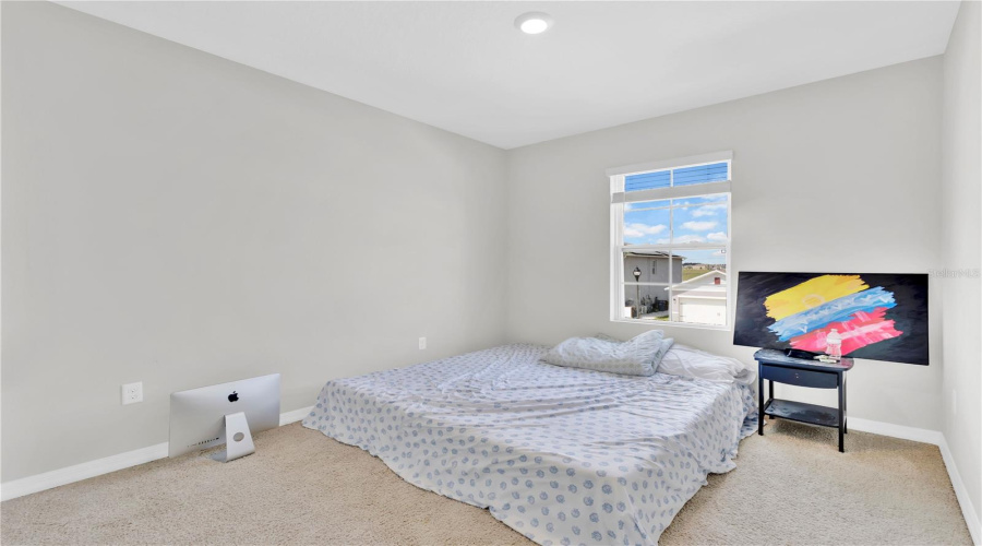 DAVENPORT, Florida 33837, 4 Bedrooms Bedrooms, ,2 BathroomsBathrooms,Residential,For Sale,EAGLEVIEW,0,MFRS5147000