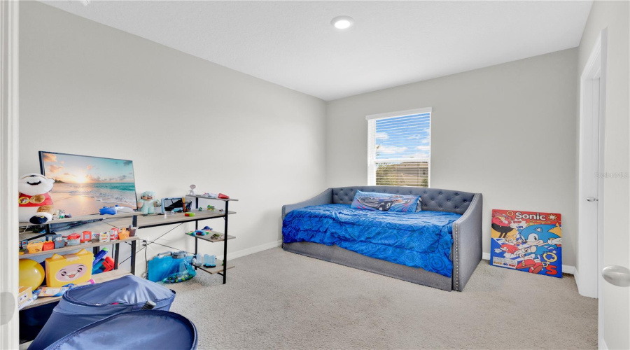 DAVENPORT, Florida 33837, 4 Bedrooms Bedrooms, ,2 BathroomsBathrooms,Residential,For Sale,EAGLEVIEW,0,MFRS5147000