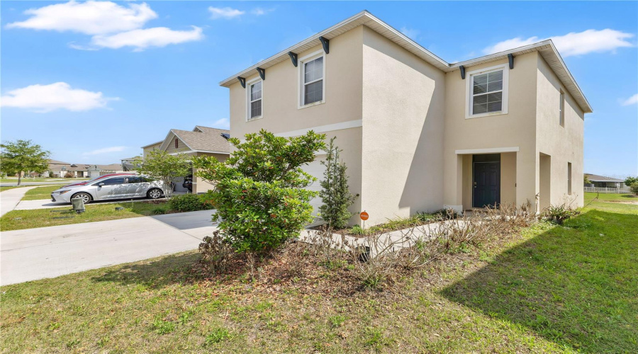 DAVENPORT, Florida 33837, 4 Bedrooms Bedrooms, ,2 BathroomsBathrooms,Residential,For Sale,EAGLEVIEW,0,MFRS5147000