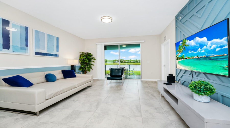 KISSIMMEE, Florida 34746, 2 Bedrooms Bedrooms, ,2 BathroomsBathrooms,Residential,For Sale,PARADOX,0,MFRO6391280