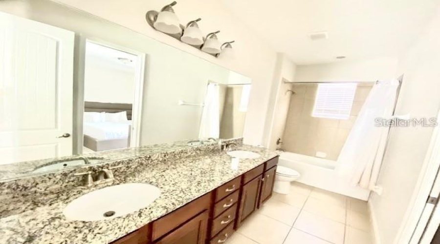KISSIMMEE, Florida 34747, 4 Bedrooms Bedrooms, ,3 BathroomsBathrooms,Residential,For Sale,MARKER,0,MFRO6290443
