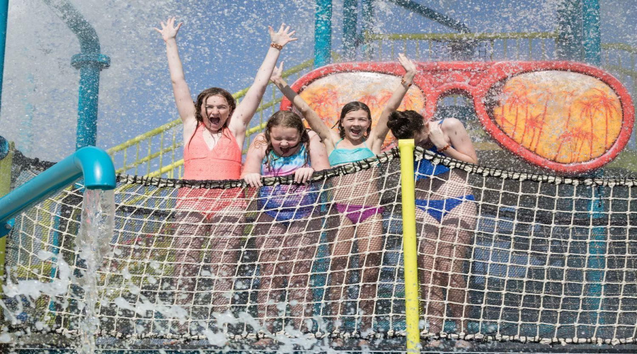 KISSIMMEE, Florida 34747, 4 Bedrooms Bedrooms, ,3 BathroomsBathrooms,Residential,For Sale,MARKER,0,MFRO6290443