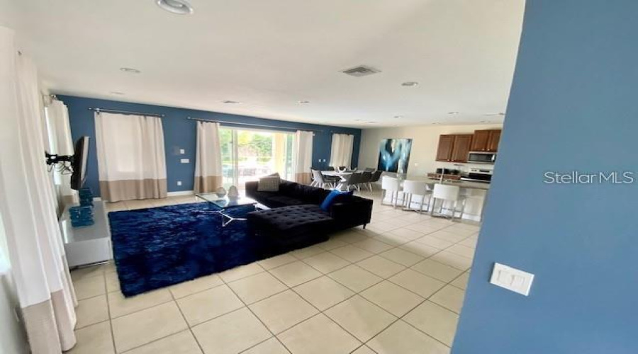 KISSIMMEE, Florida 34747, 4 Bedrooms Bedrooms, ,3 BathroomsBathrooms,Residential,For Sale,MARKER,0,MFRO6290443