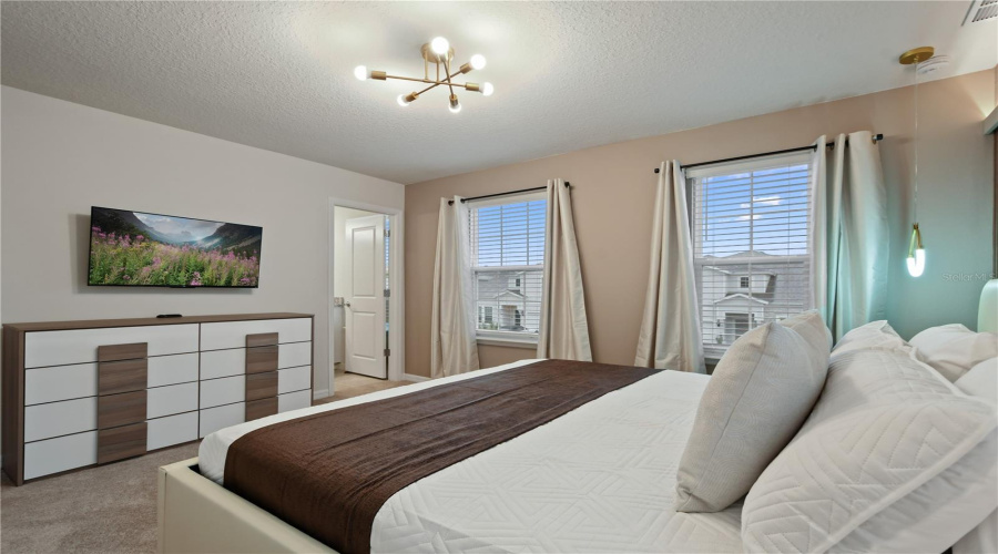 DAVENPORT, Florida 33897, 10 Bedrooms Bedrooms, ,8 BathroomsBathrooms,Residential,For Sale,LANA,0,MFRO6395995