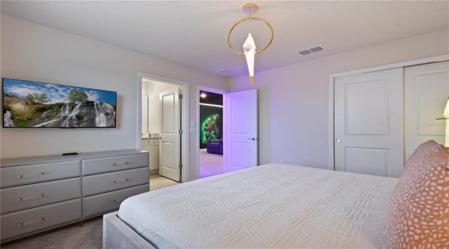 DAVENPORT, Florida 33897, 10 Bedrooms Bedrooms, ,8 BathroomsBathrooms,Residential,For Sale,LANA,0,MFRO6395995