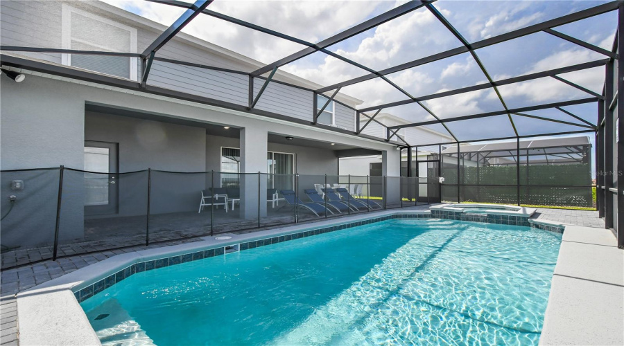 DAVENPORT, Florida 33897, 10 Bedrooms Bedrooms, ,8 BathroomsBathrooms,Residential,For Sale,LANA,0,MFRO6395995