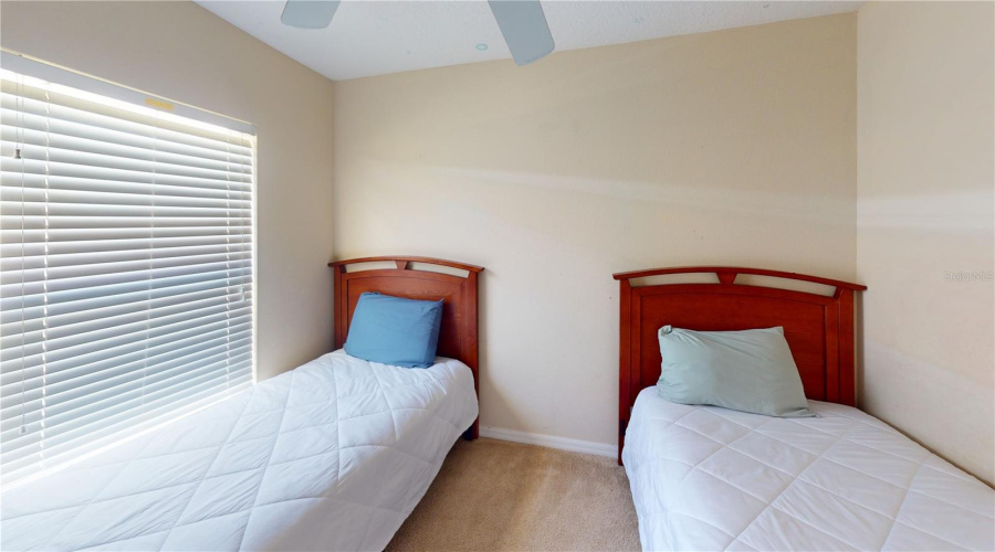 DAVENPORT, Florida 33896, 4 Bedrooms Bedrooms, ,3 BathroomsBathrooms,Residential,For Sale,EARLMONT,0,MFRTB8493225