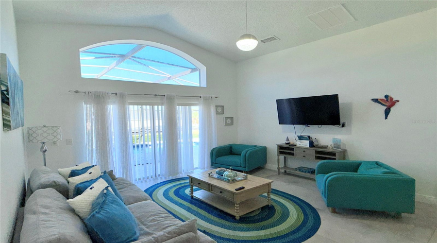 KISSIMMEE, Florida 34747, 4 Bedrooms Bedrooms, ,3 BathroomsBathrooms,Residential,For Sale,SUNRISE KEY,0,MFRO6361527