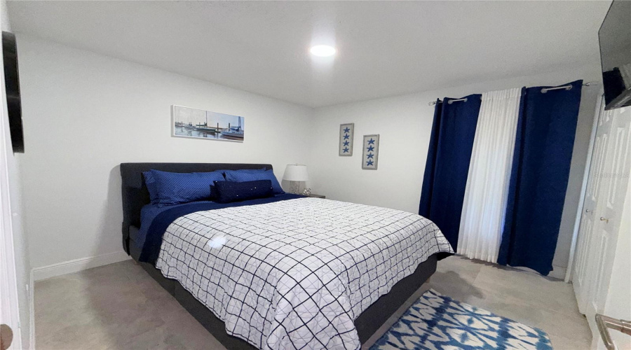 KISSIMMEE, Florida 34747, 4 Bedrooms Bedrooms, ,3 BathroomsBathrooms,Residential,For Sale,SUNRISE KEY,0,MFRO6361527