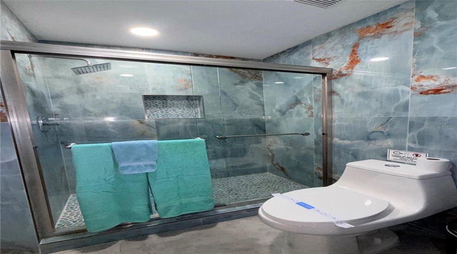 KISSIMMEE, Florida 34747, 4 Bedrooms Bedrooms, ,3 BathroomsBathrooms,Residential,For Sale,SUNRISE KEY,0,MFRO6361527